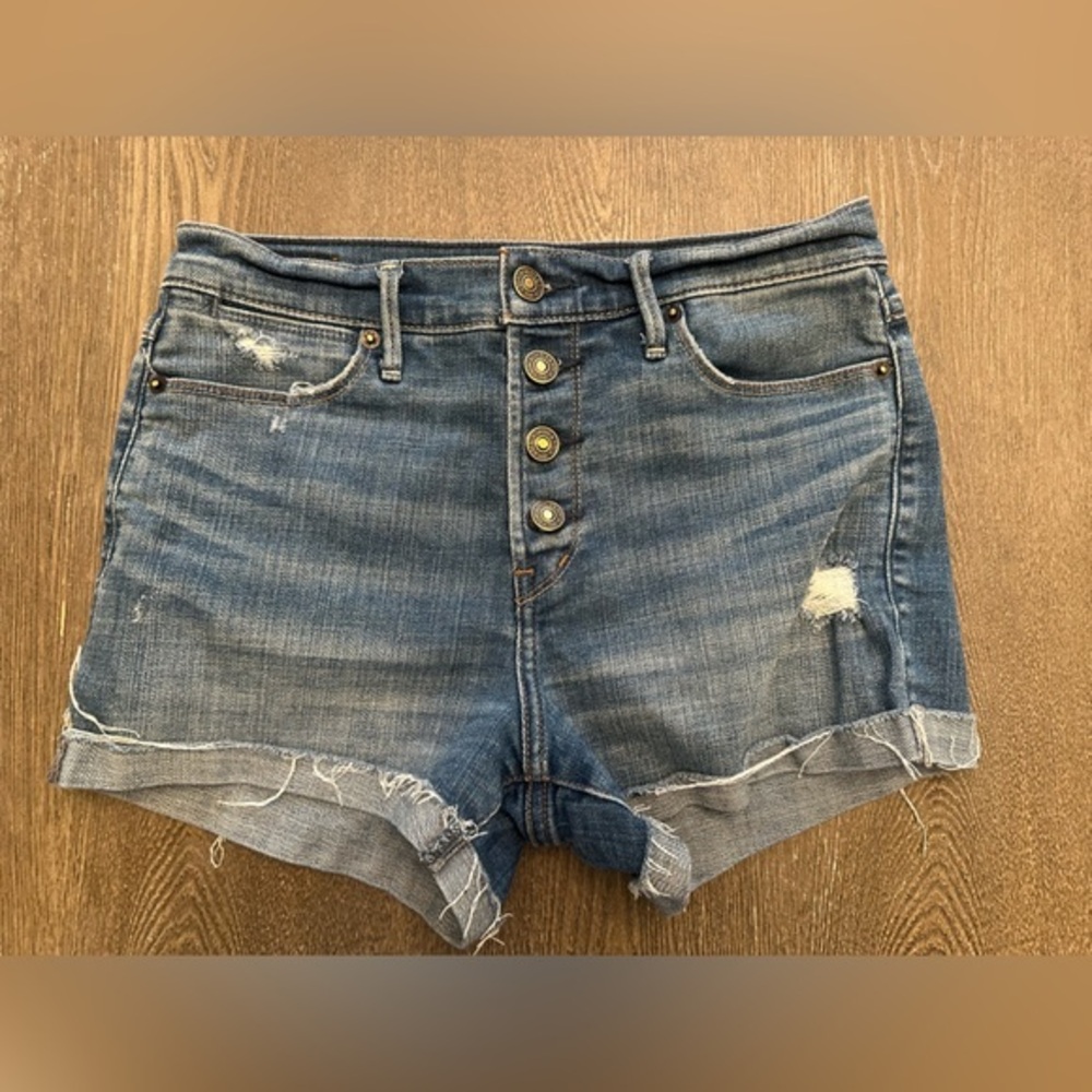 ABERCROMBIE AND FITCH DENIM BUTTON FLY SHORTS - Size 25 SKU:469